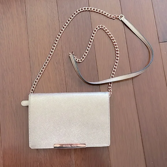 Michael Kors 3 in 1 Crossbody in Rose Gold - Picture 1 of 15